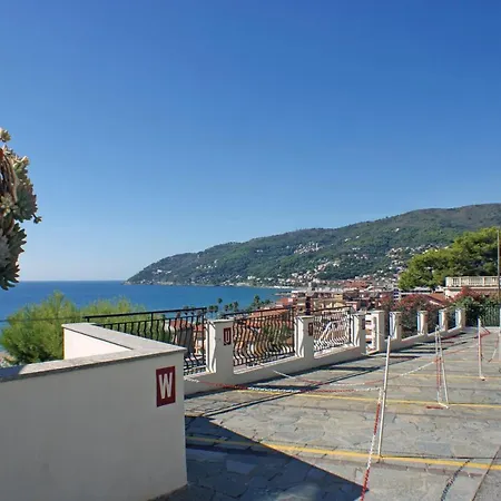 La Pineta Szálloda Marina dʼAndora