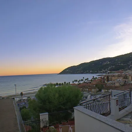 La Pineta Szálloda 3*