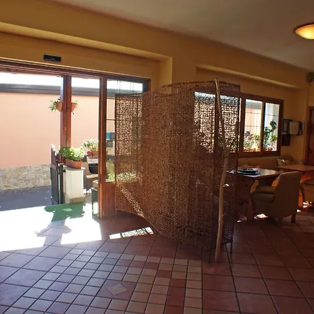 松树园酒店 Marina dʼAndora